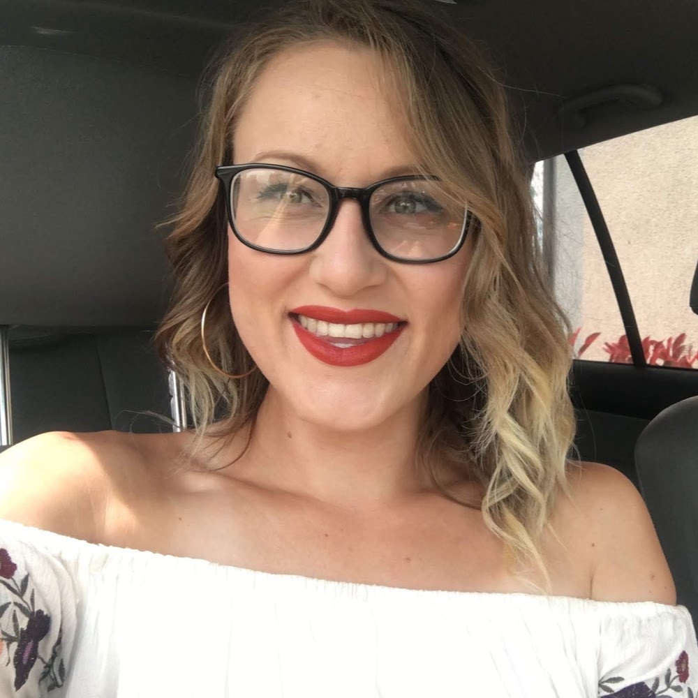 Meet your Posher, Courtney